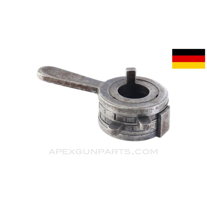 Maxim MG Tripod Pintle Lock *Good*