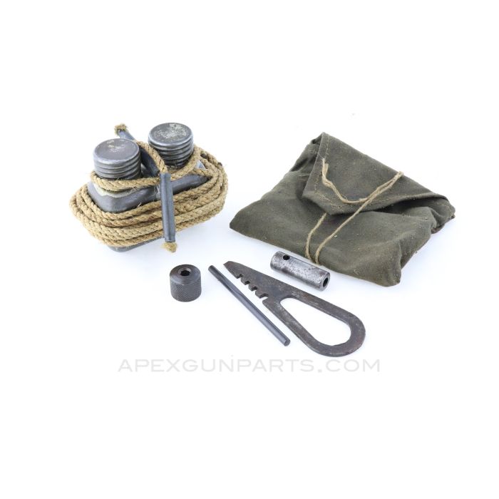 Mosin Cleaning Set, with Oil Bottle, Pull Through and Pouch *Good*