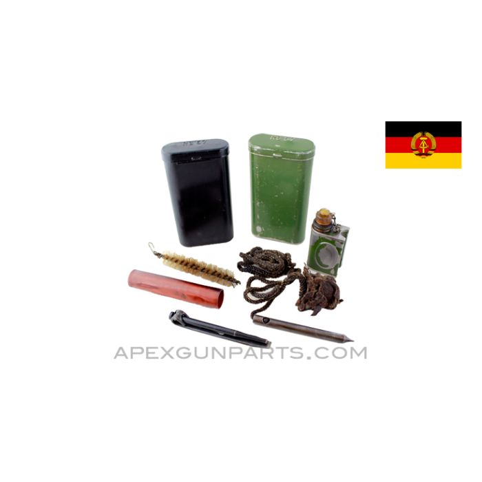 East German Rifle Cleaning Kit, in Smooth Canister *Good*